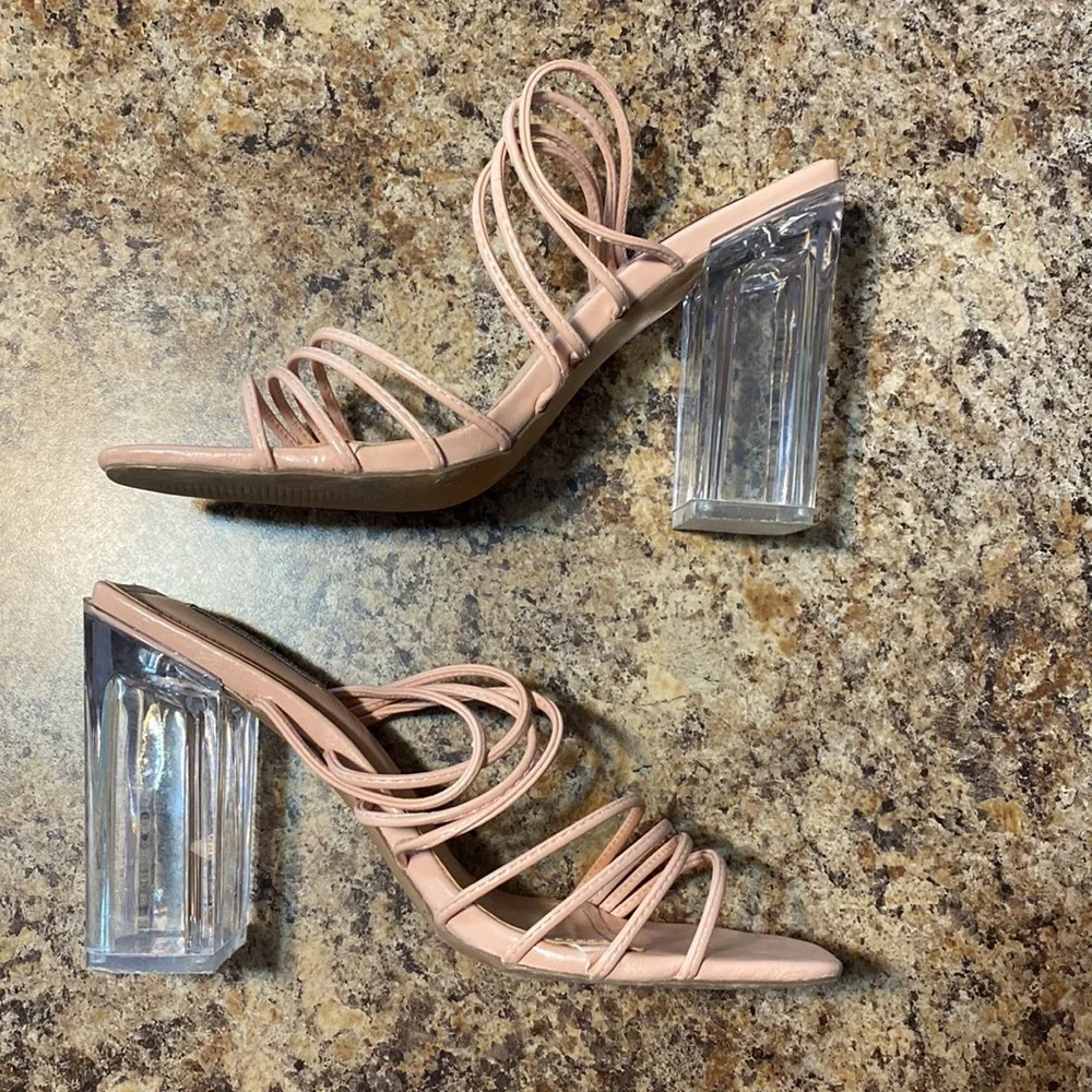 Heels - Picture 2 of 4